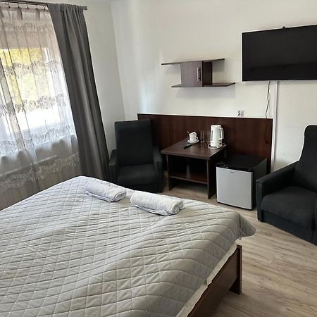 Dukat Hotel Horyniec Екстериор снимка