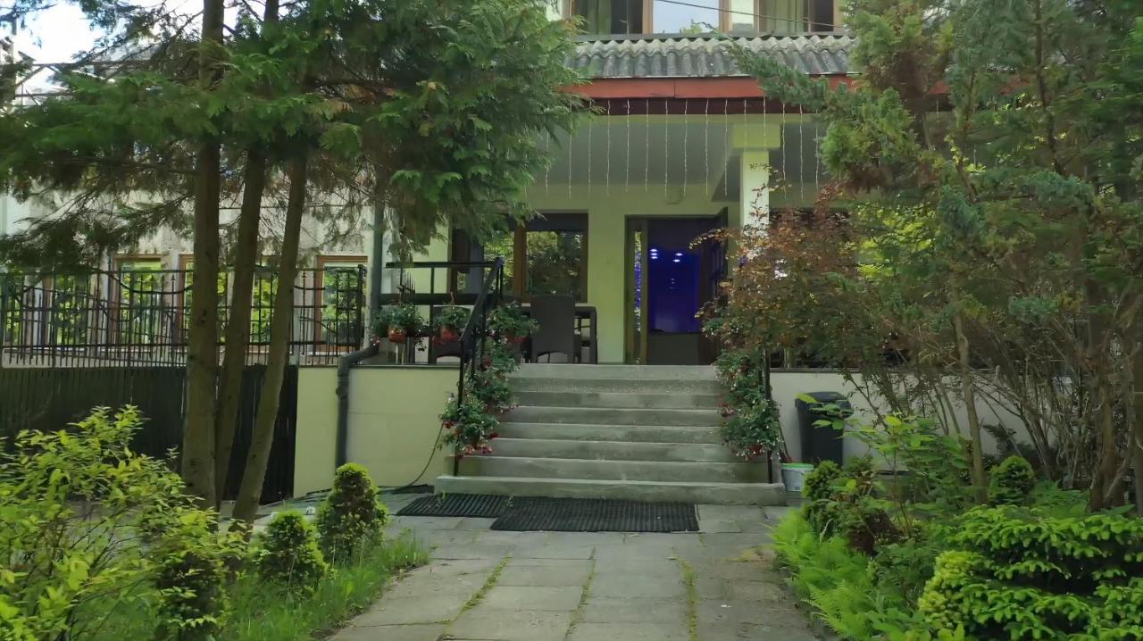 Dukat Hotel Horyniec Екстериор снимка