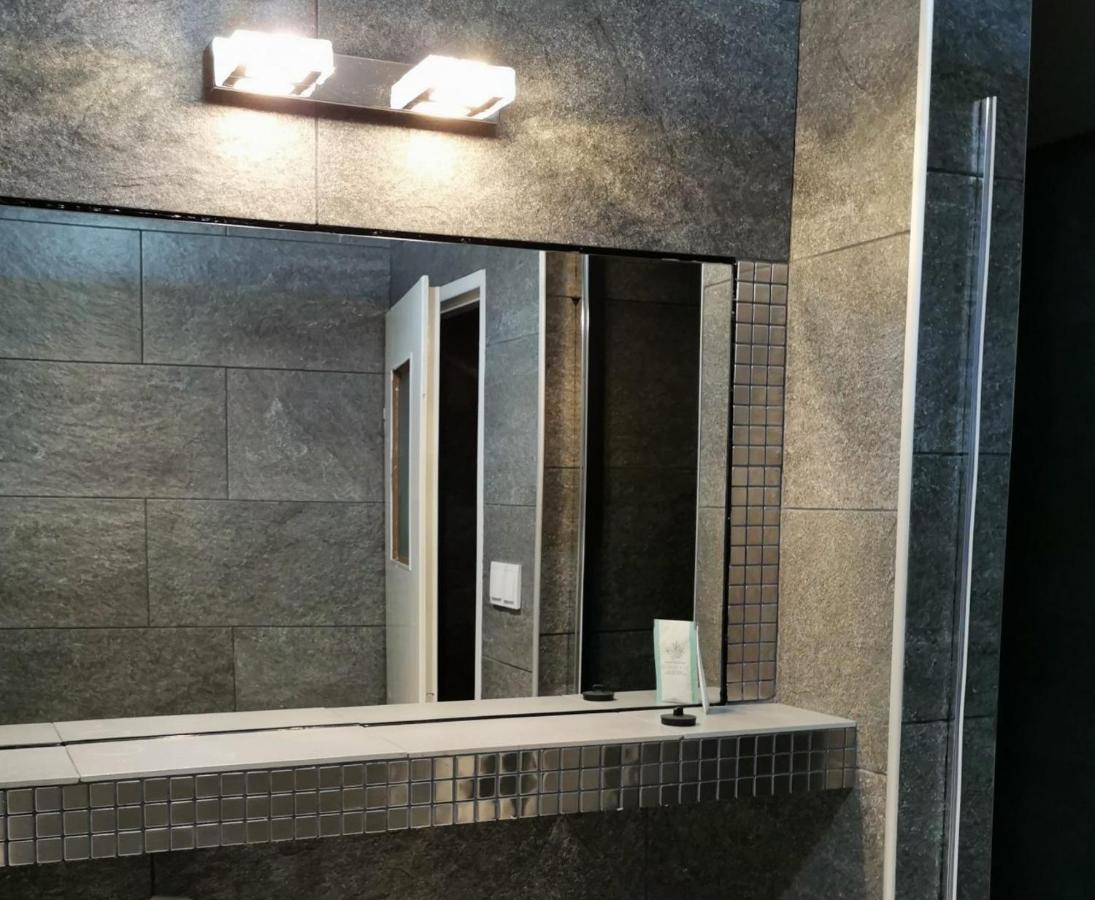 Dukat Hotel Horyniec Екстериор снимка