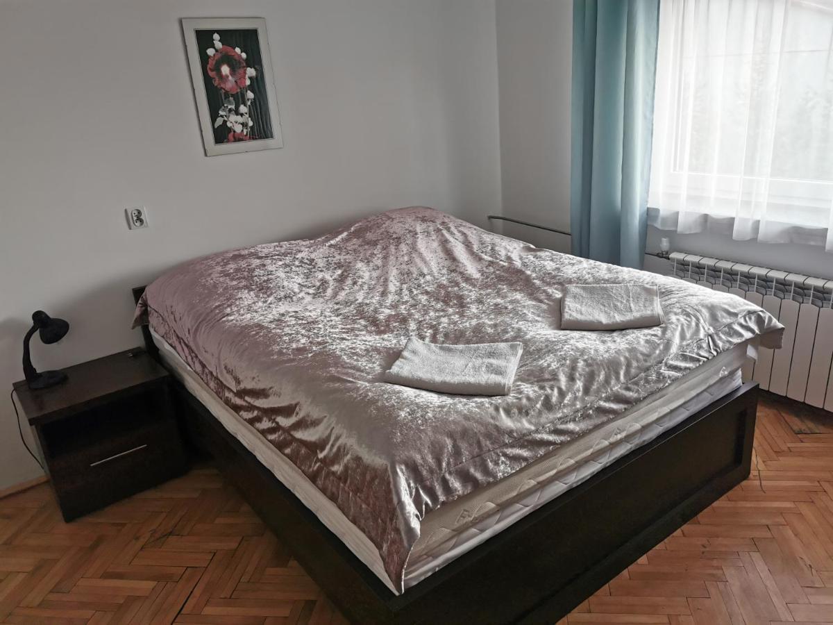 Dukat Hotel Horyniec Екстериор снимка