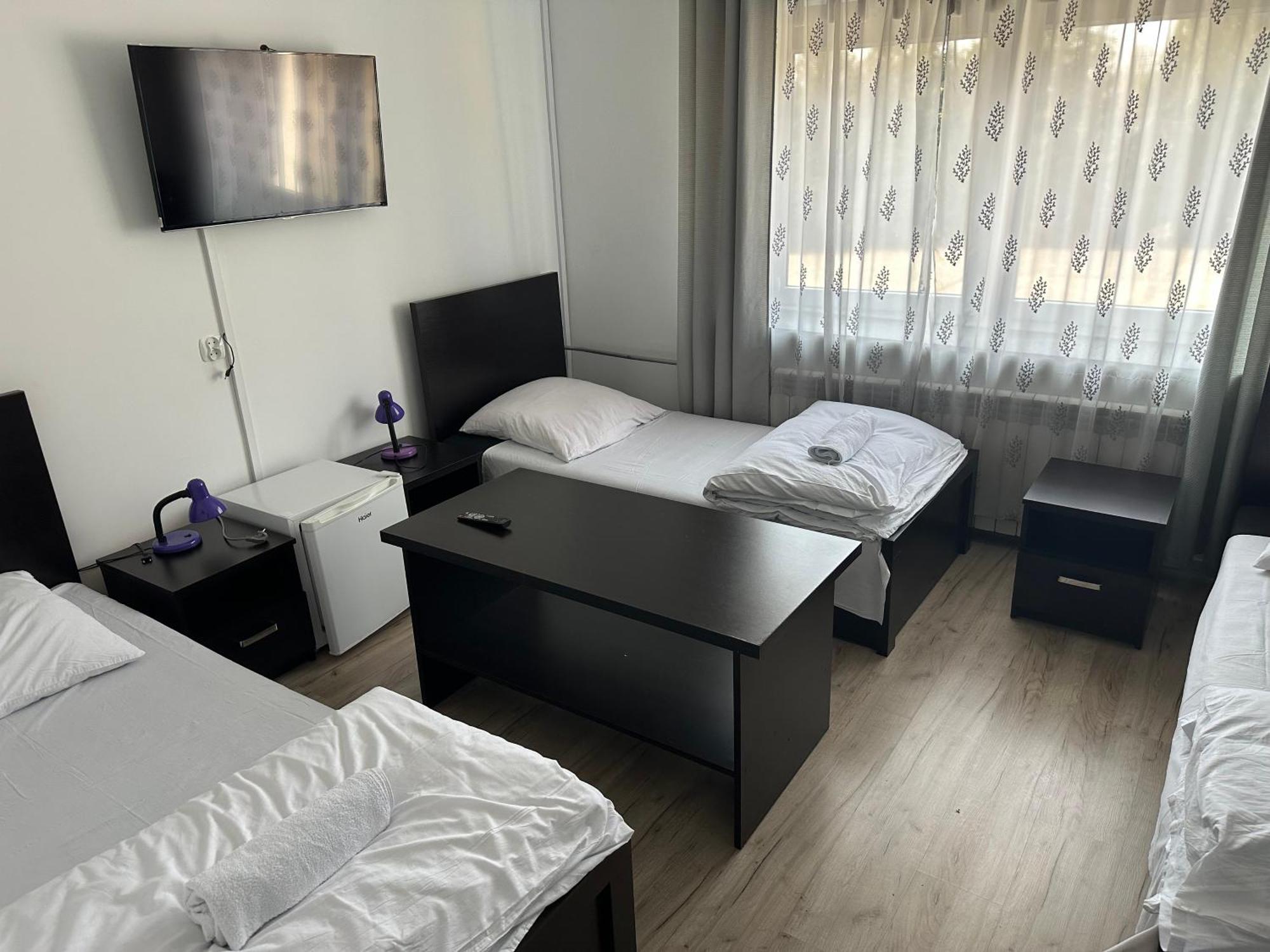 Dukat Hotel Horyniec Екстериор снимка